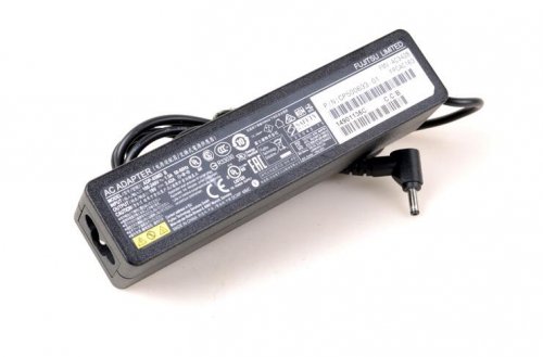 Original 65W Laddare Fujitsu CP788558-XX AC Adapter + Kabel